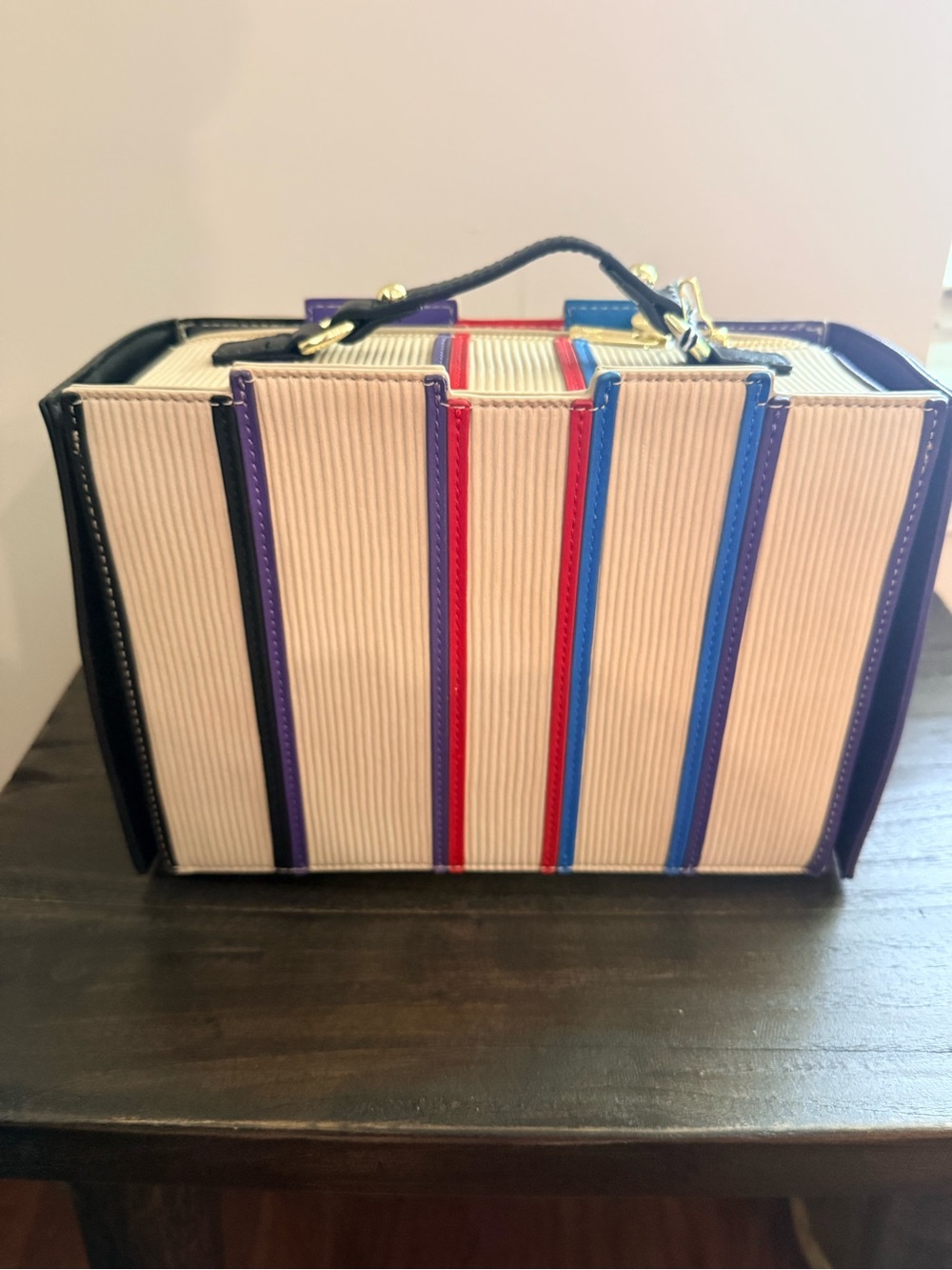 Loungefly Stitch Shoppe Disney Villains Book Crossbody -NEW - Picture 2 of 4